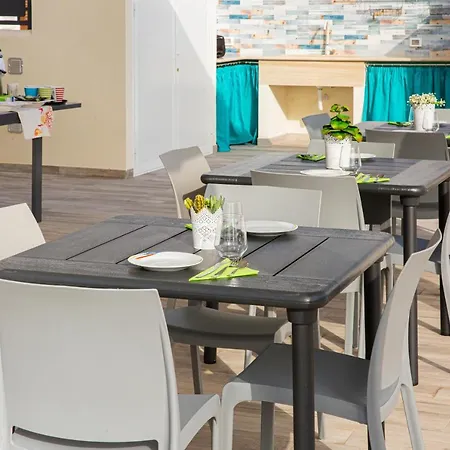 L' Arcobaleno Couette-café