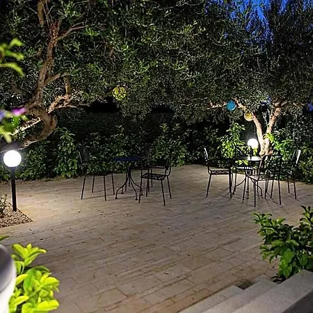 L' Arcobaleno B&B 카스텔루치오