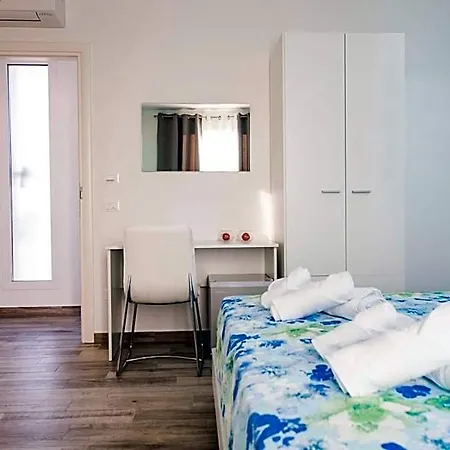 L' Arcobaleno B&B 카스텔루치오